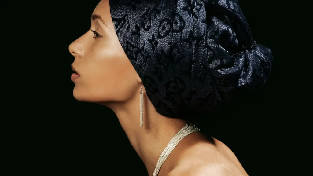 Lire la suite à propos de l’article Comment Mettre le Bonnet en Satin ? Guide Complet 2026